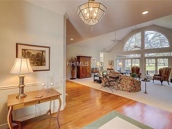 3rd image of 63 Victoria Dr