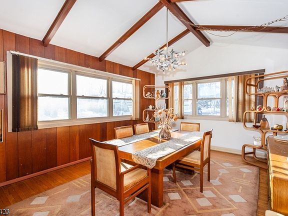 5th image of 272 Old Tote Rd