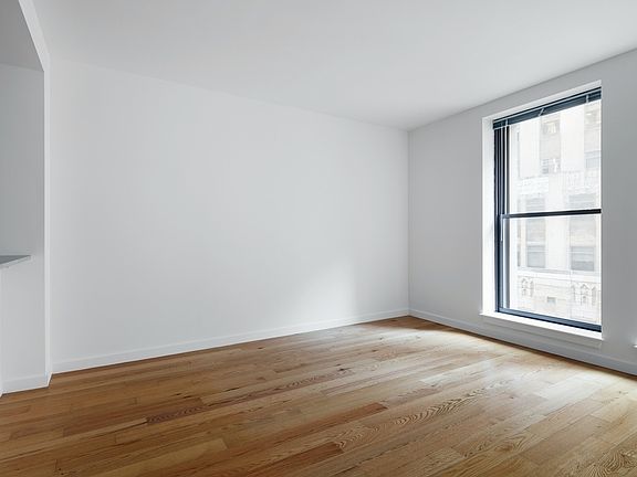 2nd image of 37 Wall St APT 17M