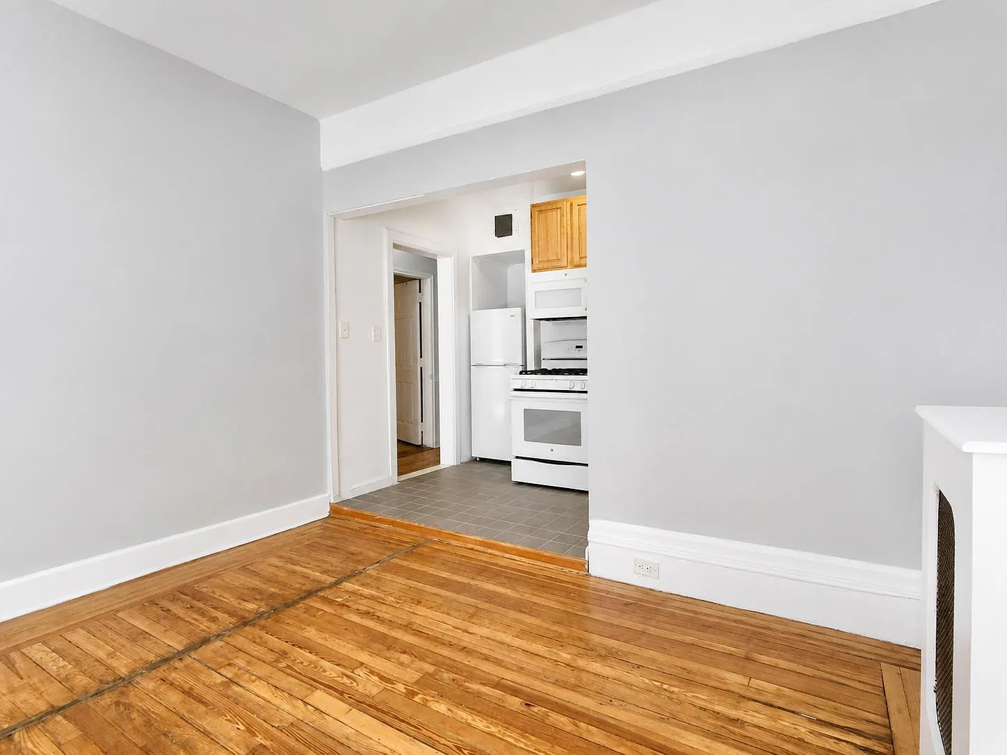 182 Claremont Avenue — Photo 2