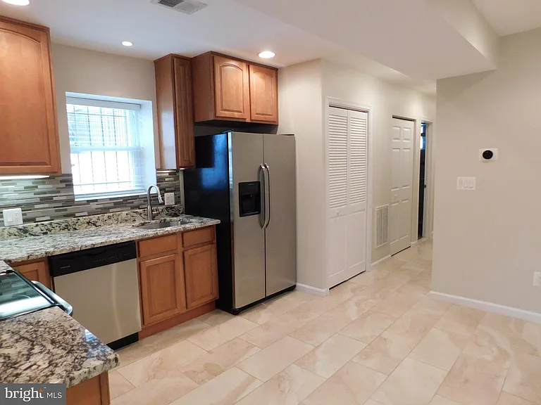 308 Webster St NW — Photo 17