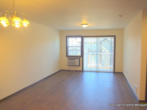2nd image of 2041 Andress Ln