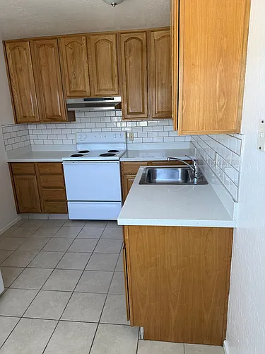 2225 Royal Dr #4 Photo 1