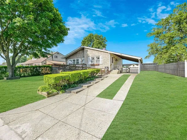 110 Chapel Hill Drive, Brentwood, NY 11717