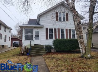 39 W 14th Ave #1, Oshkosh, WI 54902