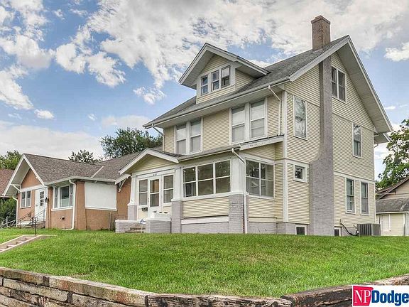 2nd image of 4187 Wakeley St