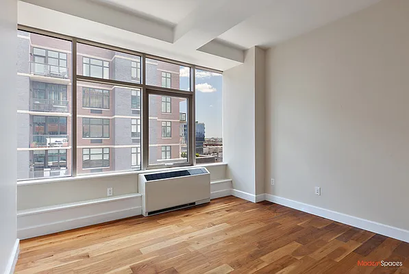 Sold by Modern Spaces | media 19
