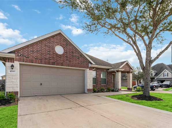 4700 Lake Line Ct, Alvin, TX 77511