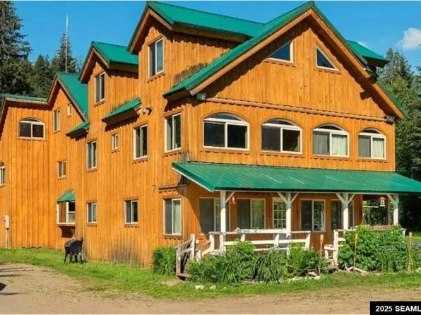 143 Mosquito Lake Rd, Haines, AK 99827