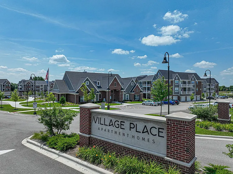 Village Place Apartments — Photo 70