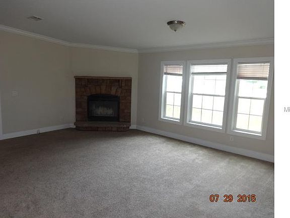 5th image of 12103 Edgeknoll Dr