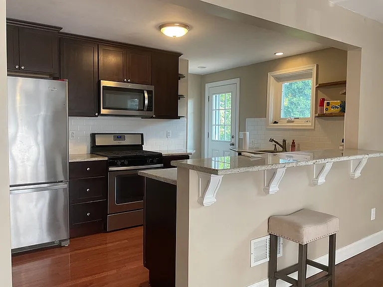 1722 Cornell Rd — Photo 5