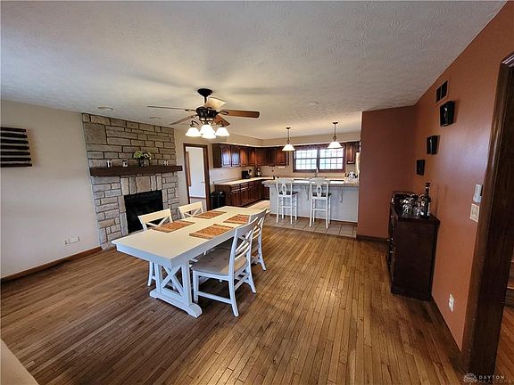 3rd image of 6876 Jonetta St