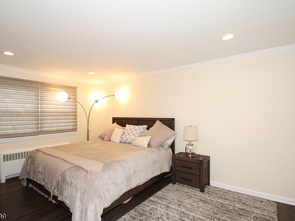 5th image of 284 Claremont Ave #B2-204