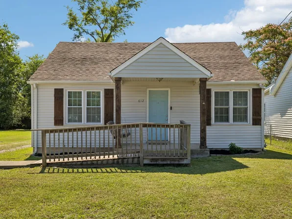 612 Fairview Ave, Lebanon, TN 37087