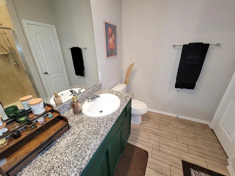 24802 Winema Woods Ln — Photo 19
