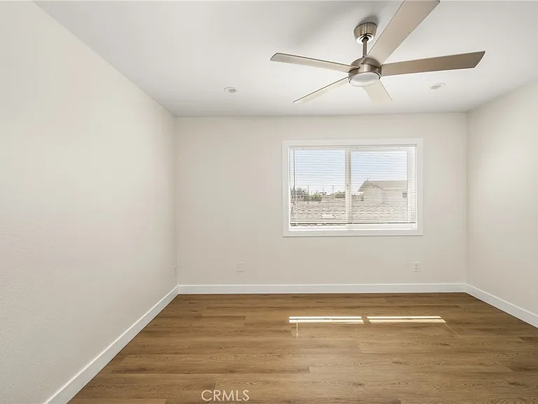 4032 Howard Ave — Photo 22