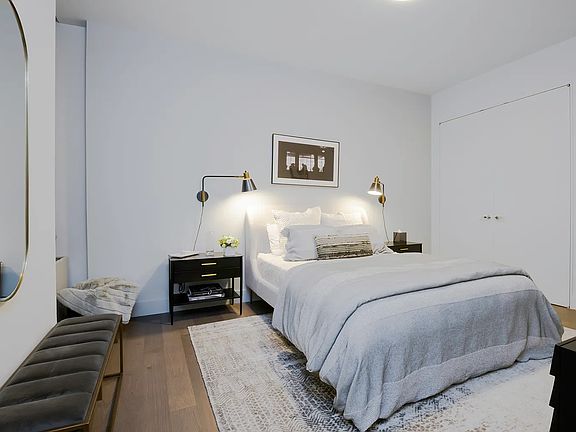 3rd image of 25 Broad St APT 14R