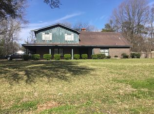 302 N Deer Creek Dr, Hollandale, MS 38748