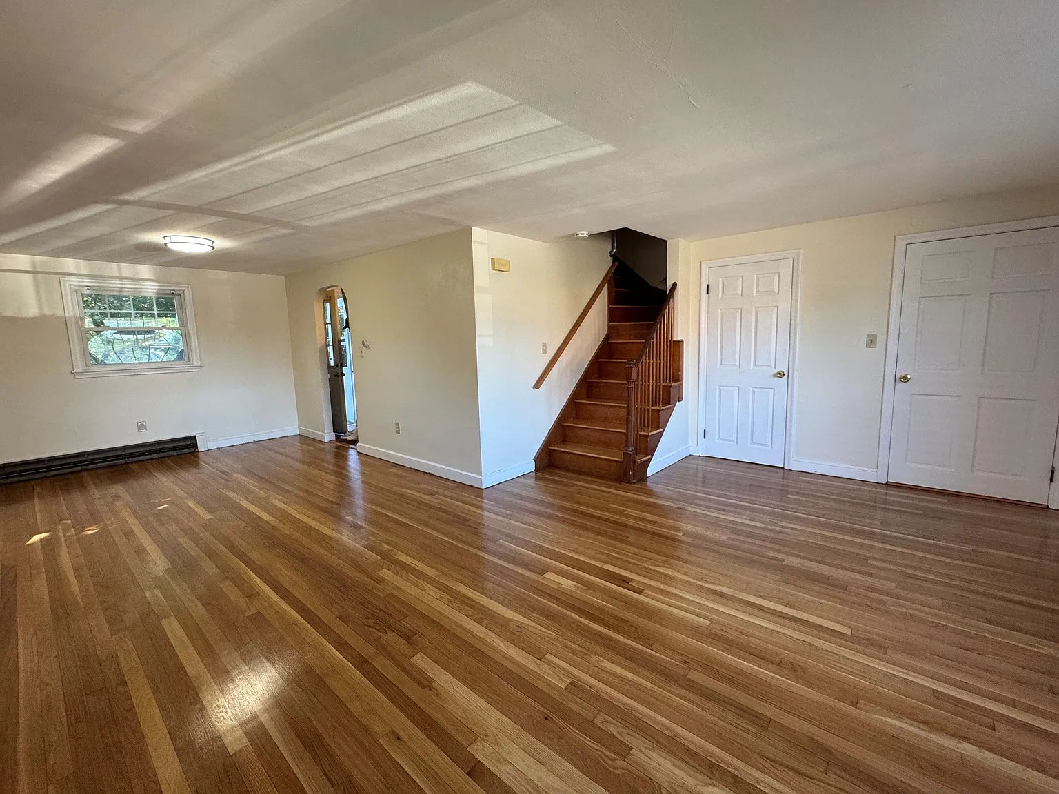 3 bed, $2,600 — Photo 2