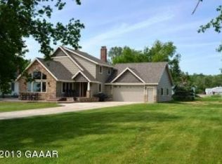 128 N Lakeshore Dr, Glenwood, MN 56334