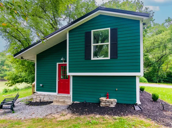 682 Athens Boonesboro Rd, Winchester, KY 40391