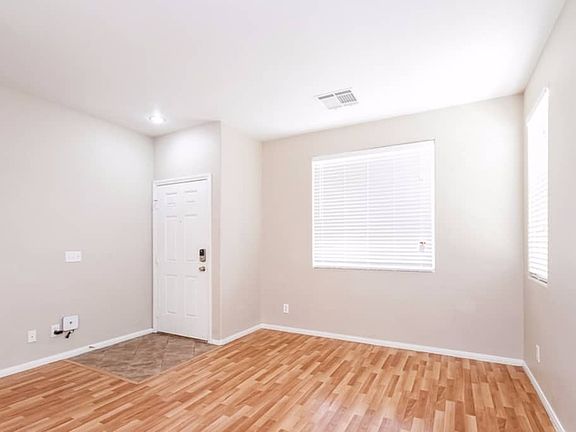 4th image of 1282 Willow Village Ave