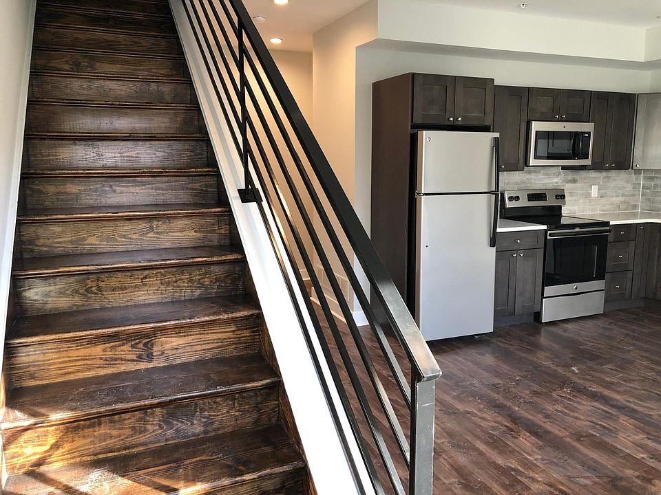 1st image of 1419 N Franklin St #D