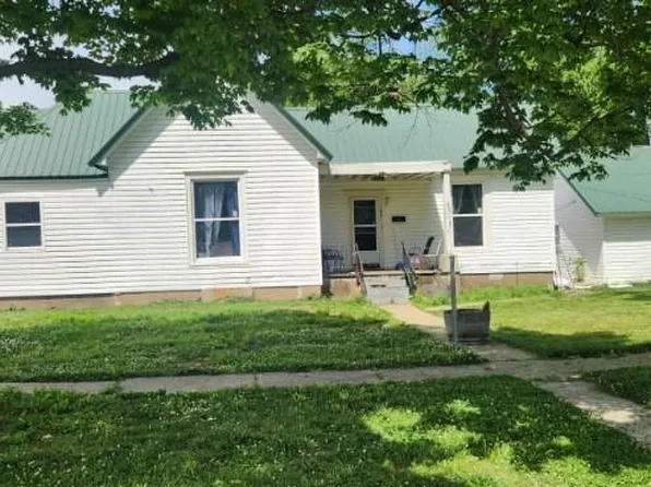246 E 14th St, Baxter Springs, KS 66713