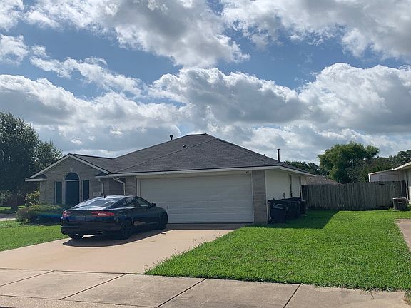2nd image of 610 Harvest Dr