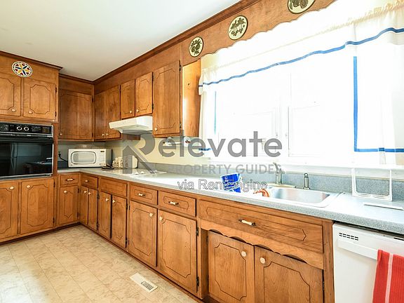 5th image of 3110 Courtland Rd