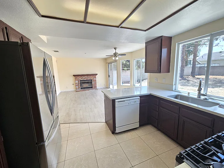 16183 Harvey Dr — Photo 9