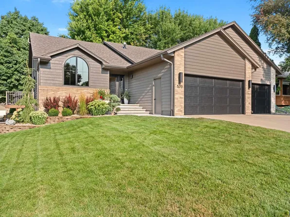5213 E Fernwood Dr, Sioux Falls, SD 57110