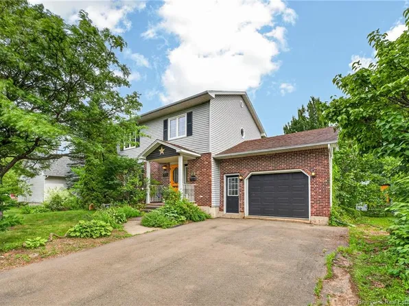64 Bridlewood Way, Moncton, NB E1G 2H2
