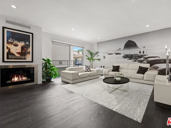 1221 N Kings Rd APT 207, West Hollywood, CA 90069