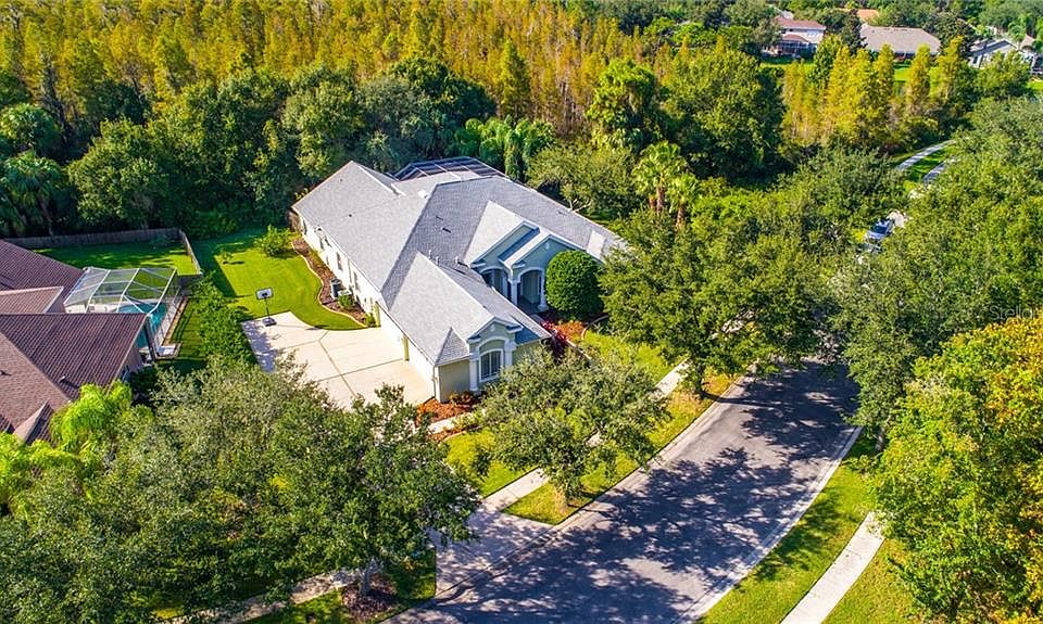 1st image of 19246 Autumn Woods Ave