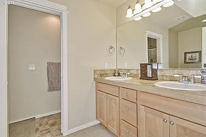 7155 NE Stonewater St — Photo 10