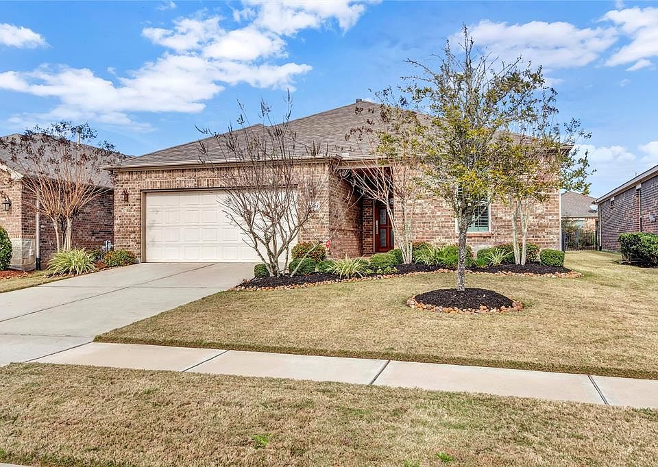 1st image of 2923 Button Bush Dr