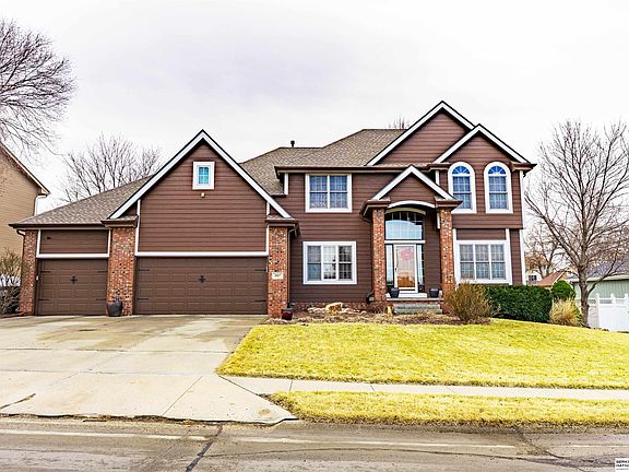 5th image of 9917 Brentwood Dr