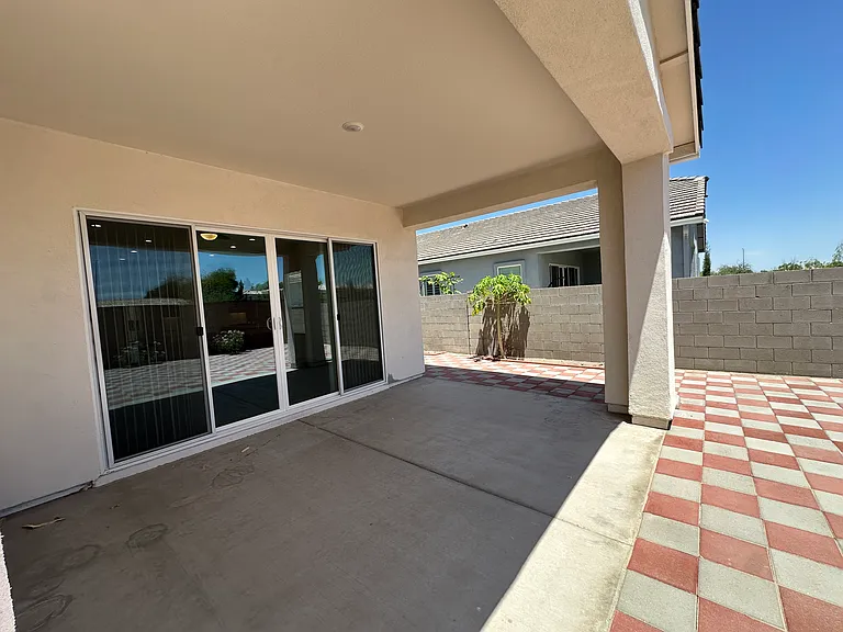 10319 W Harmony Ln — Photo 48