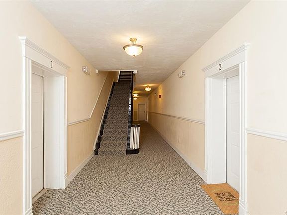 3rd image of 101 N Stafford Ave APT 9