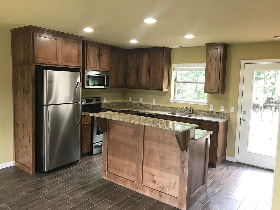 2nd image of 2807 W Cottonwillow Way