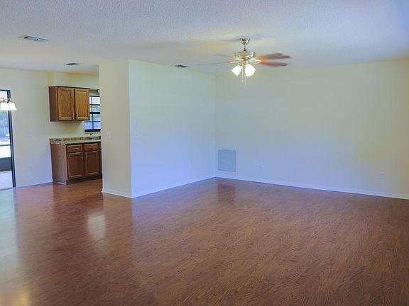 4th image of 520 Howard Ave
