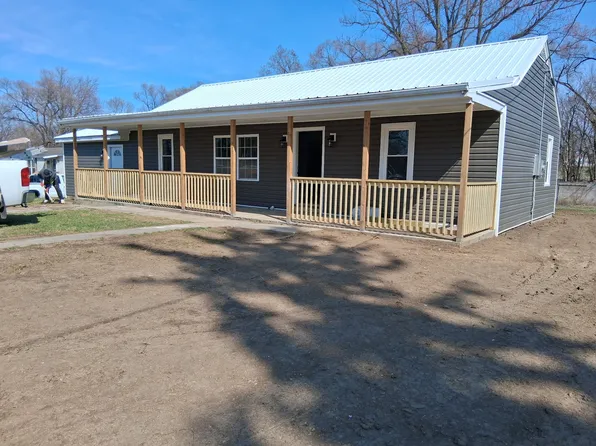 126 Connector Rd, Martinsburg, WV 25405