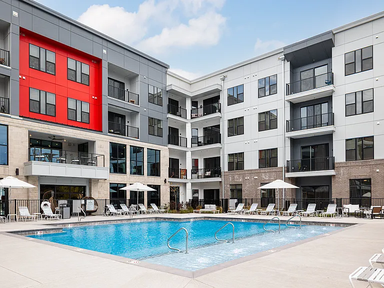 Resort Swimming Pool in the Building 1 Courtyard