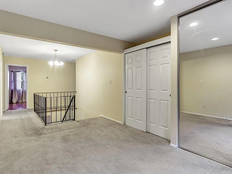 47 Carriage Rd — Photo 17