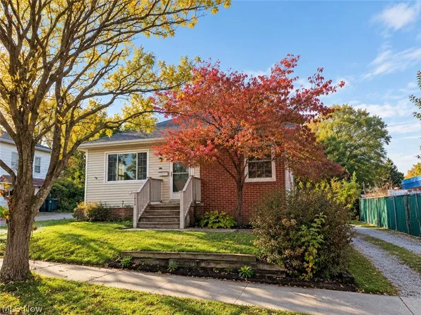 1824 Esther Ave, Akron, OH 44312