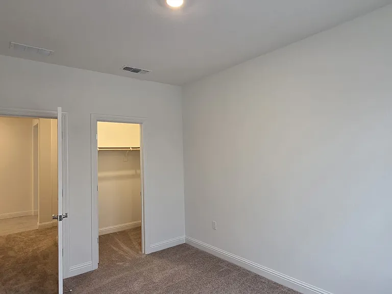 1507 Harvard Way — Photo 10