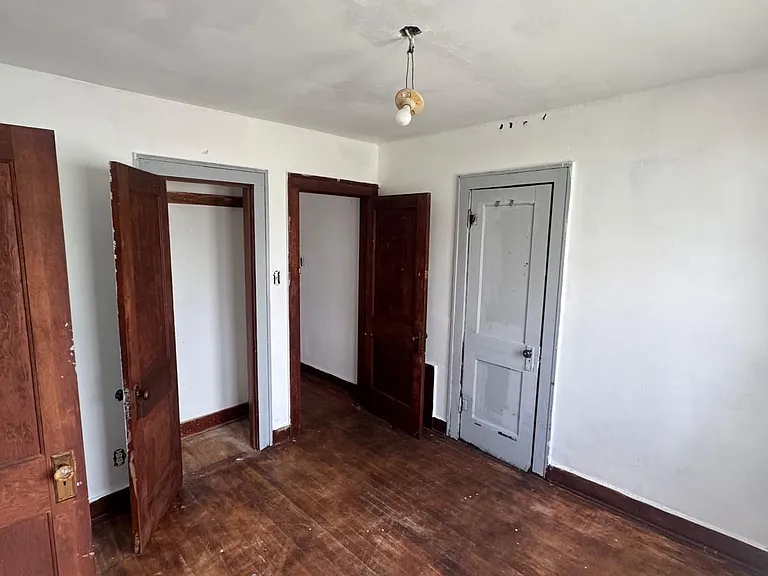 614 E Marengo Ave — Photo 20