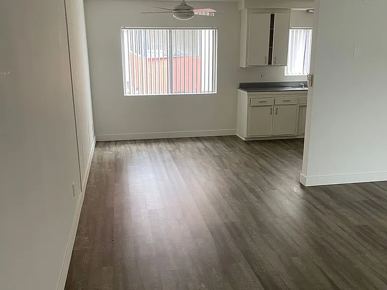 Weddington Apartments — Photo 8